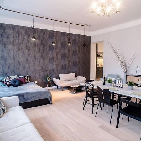 Stunning New Central Home Near Basilica Budapest Bagian luar foto