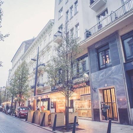 Stunning New Central Home Near Basilica Budapest Bagian luar foto