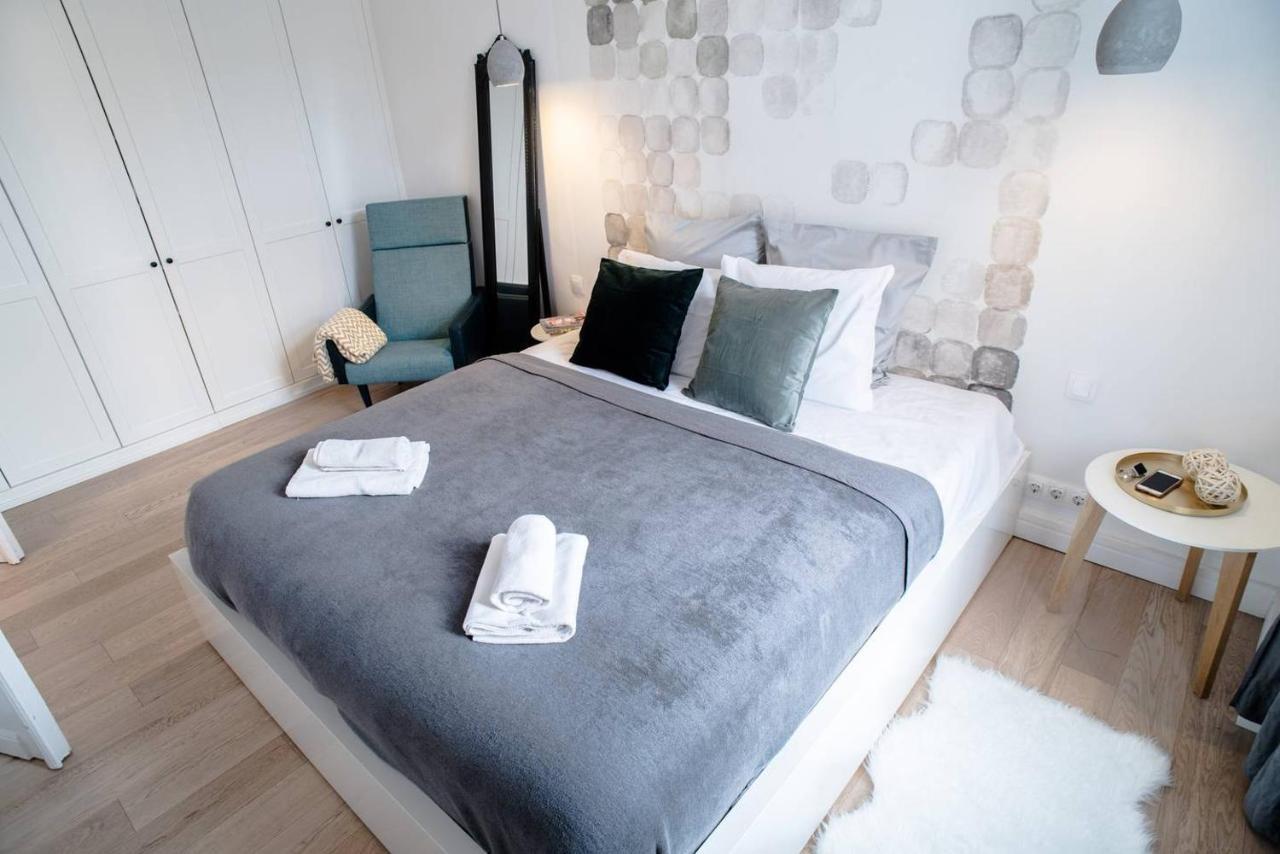 Stunning New Central Home Near Basilica Budapest Bagian luar foto
